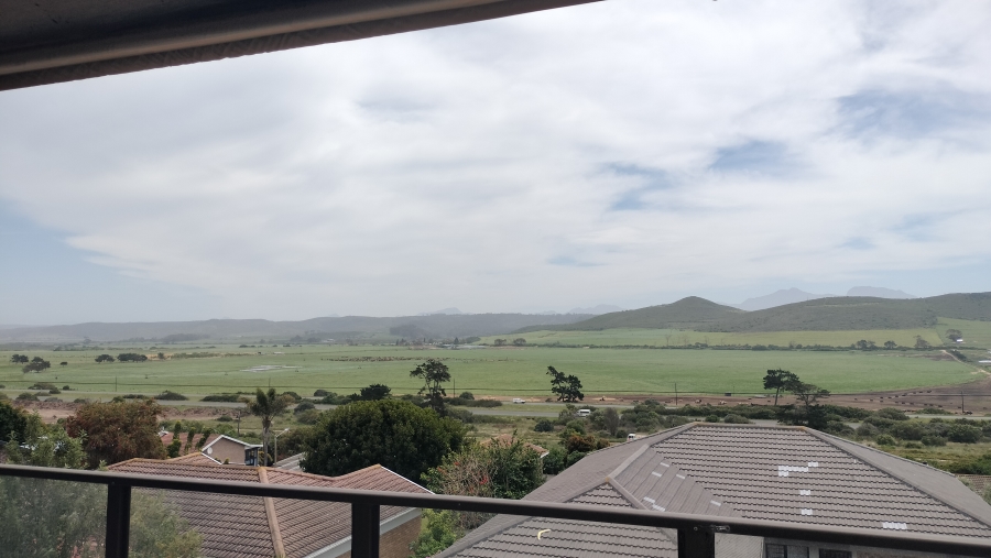 3 Bedroom Property for Sale in Fraaiuitsig Western Cape